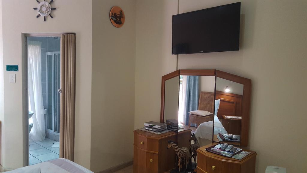 Aark Guest Lodge Вандербейлпарк Екстериор снимка