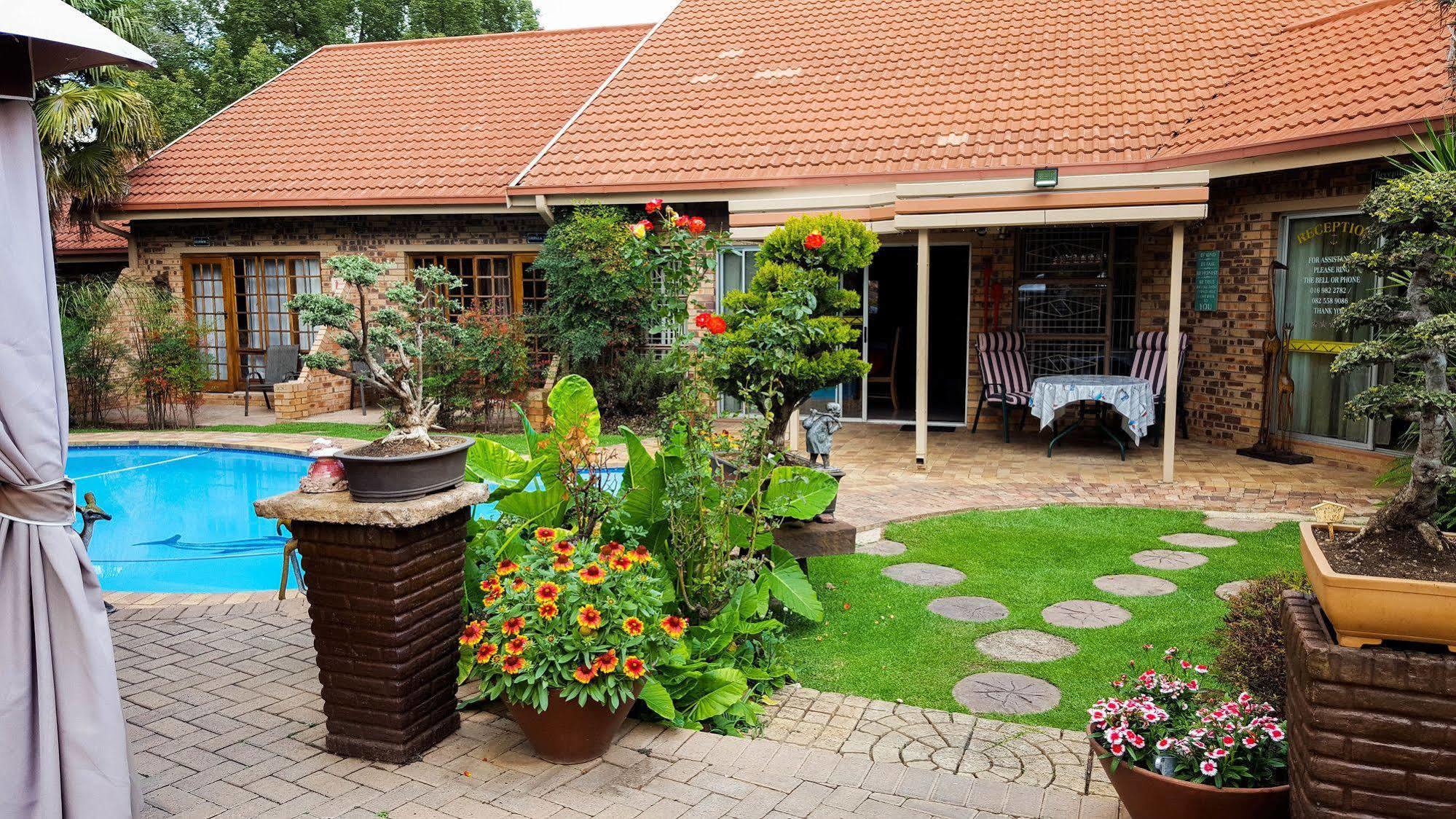 Aark Guest Lodge Вандербейлпарк Екстериор снимка